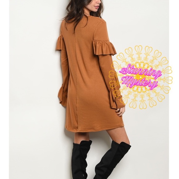 ♦️Kayla Wavy Long Sleeve Mustard Dress - Picture 3 of 6